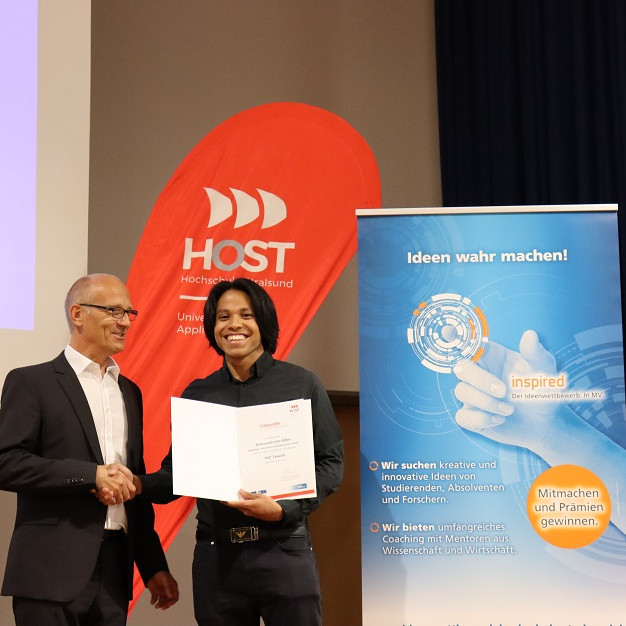 inspired an der HOST: Sonderpreis der MBMV für die innovativste Idee von Prof. Dr. Auerbach für Viz Touch überreicht (Quelle: Burkandt_Hochschule Stralsund).