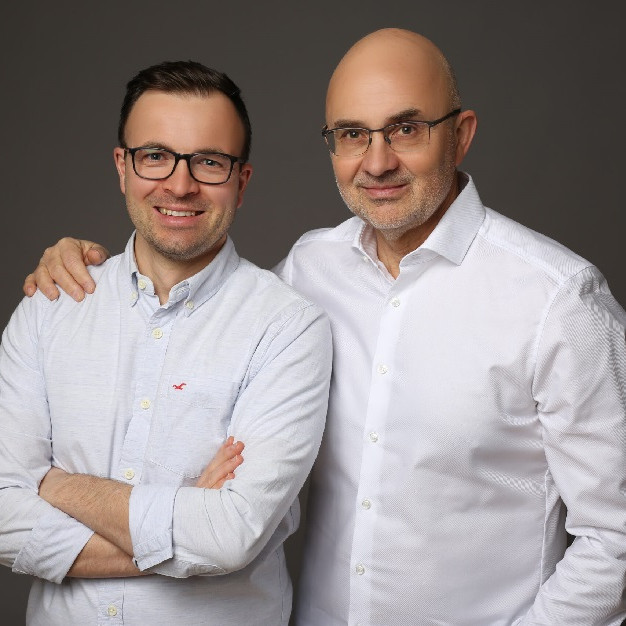Ein tolles Duo: Jan Zeggel und Dr. Peter Zeggel von der arztkonsultation ak GmbH