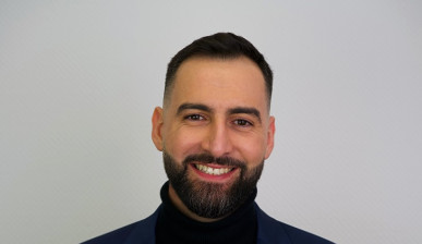 Elias Elgin Esen, Gründer von Powercall